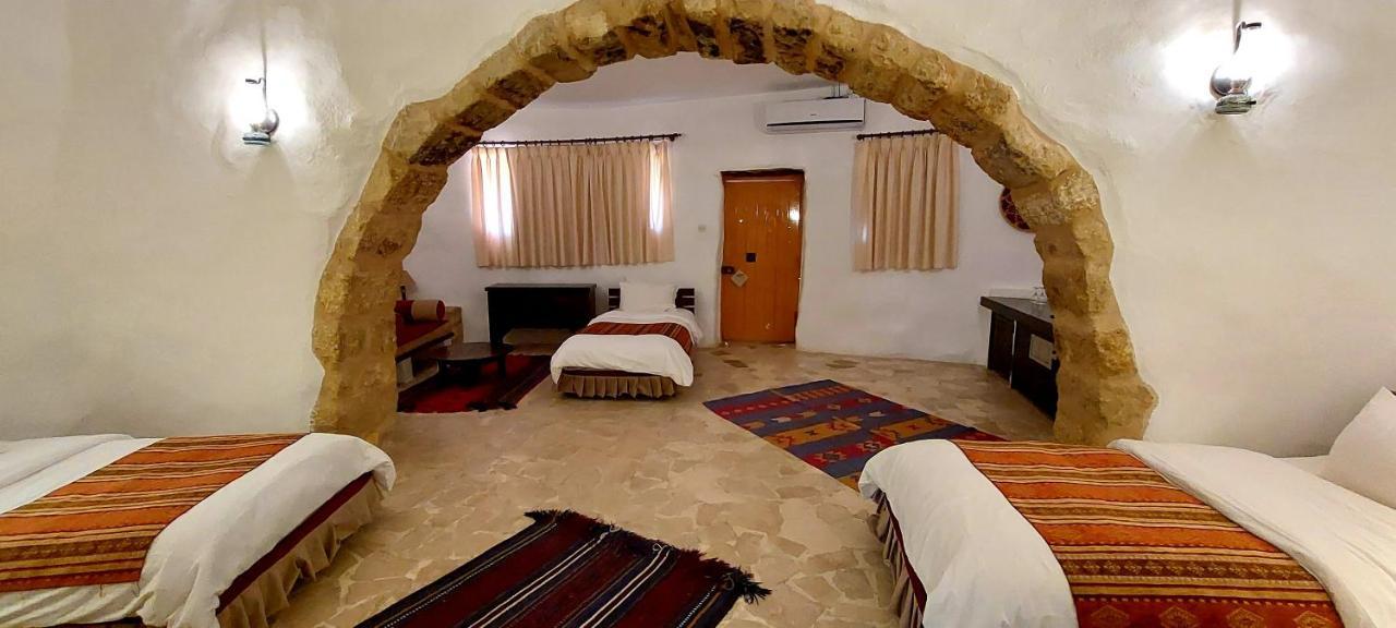 Hayat Zaman Hotel And Resort Petra وادي موسى المظهر الخارجي الصورة