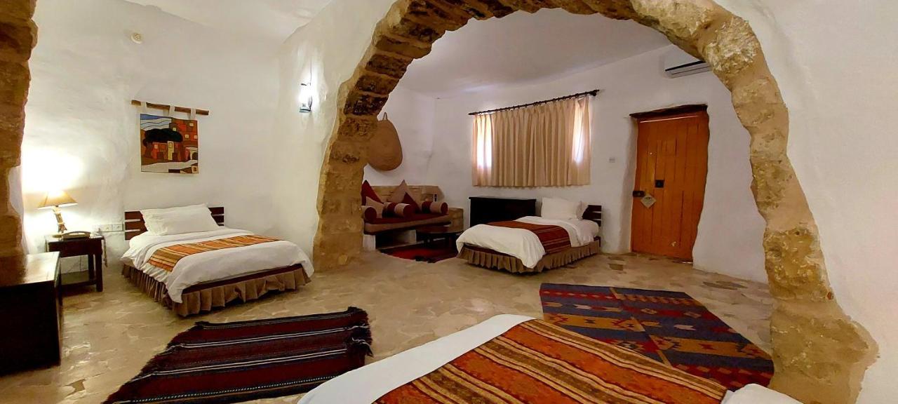 Hayat Zaman Hotel And Resort Petra وادي موسى المظهر الخارجي الصورة