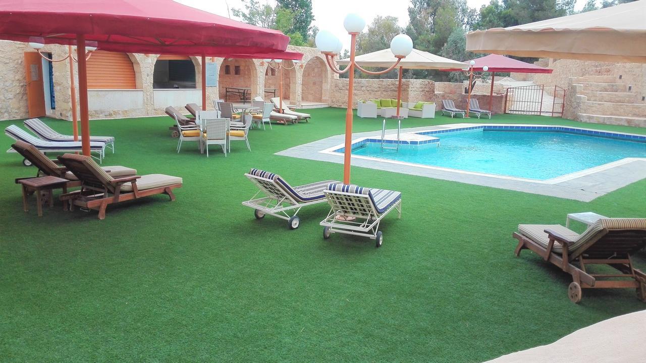 Hayat Zaman Hotel And Resort Petra وادي موسى المظهر الخارجي الصورة